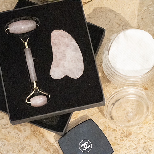 COFFRET BIEN-ETRE ROLLER + GUA SHA EN QUARTZ ROSE QUALITÉ EXTRA