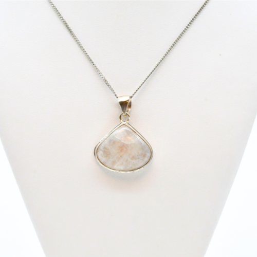 PENDENTIF <strong>PIERRE DE LUNE</strong> SUR MONTURE ARGENT 925 
