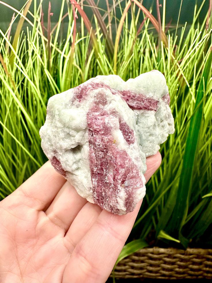 Signification et vertus de la Rubellite